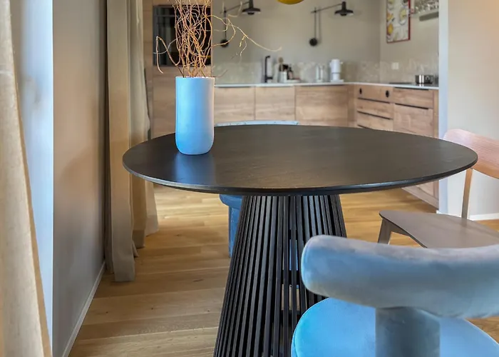 Loewenherz Homes - Bijou